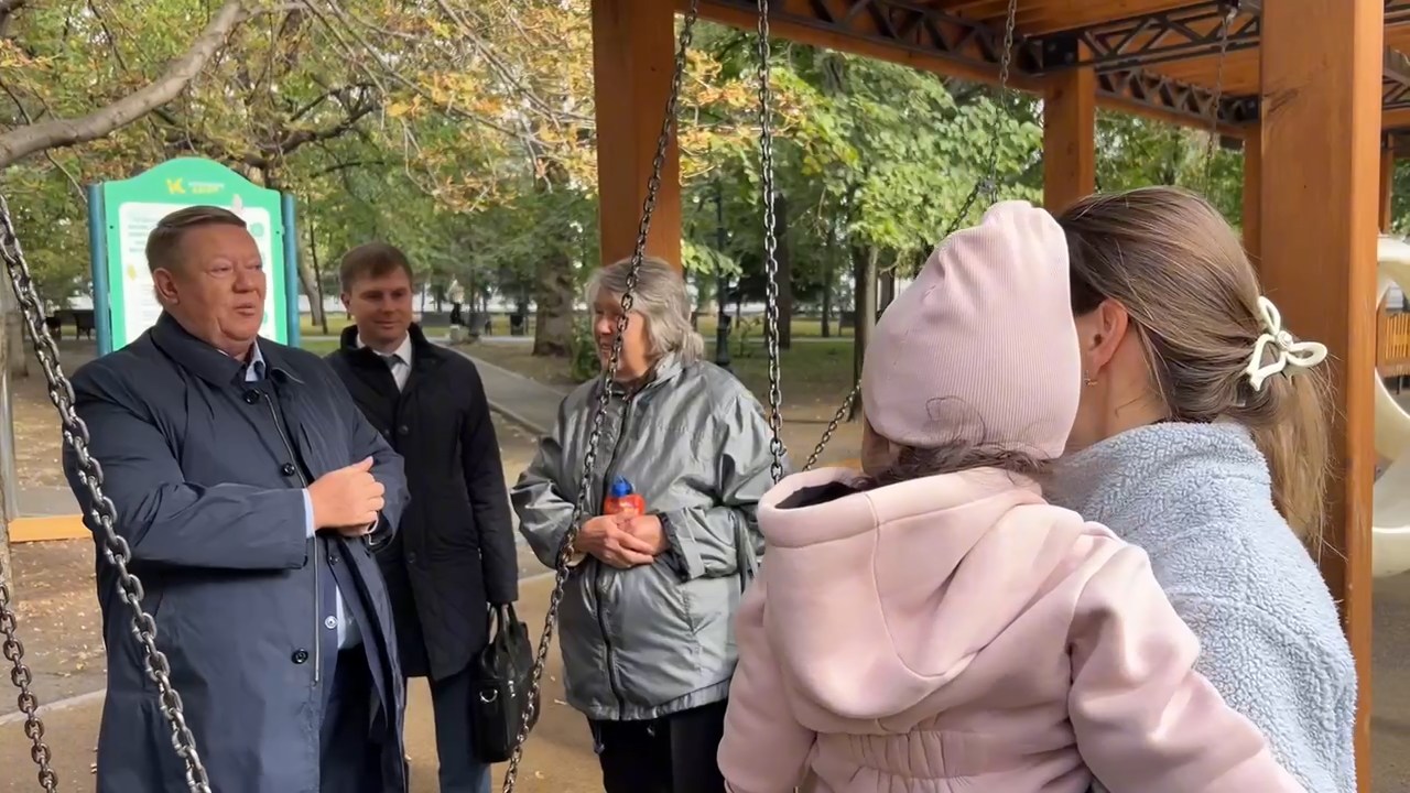 Саратовцы рассказали Николаю Панкову, как преображают город проекты Володина